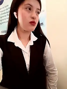 Snapshot of SALOME-28_ chatting on 01.15.26 SALOME-28 online show from 01.15.26