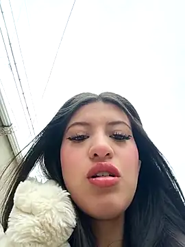 Snapshot of SALOME-28_ chatting on 03.17.26 SALOME-28 online show from 03.17.26