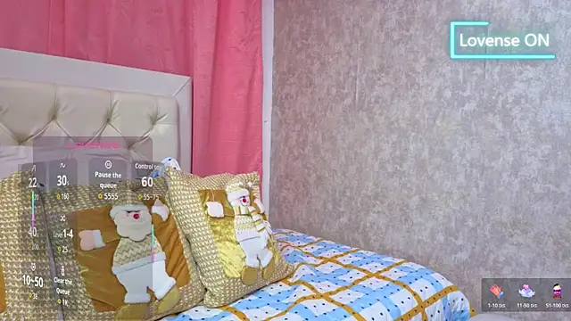 Snapshot of owen_desmond chatting on 12.18.25 owen desmond online show from 12.18.25