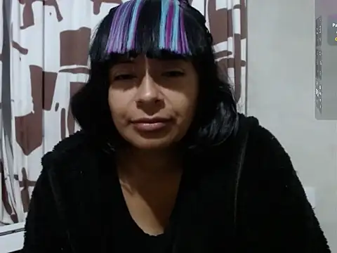 Snapshot of Acelinrose chatting on 05.26.26 Acelinrose online show from 05.26.26