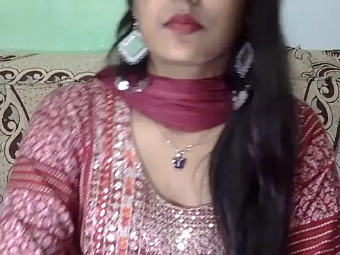 Snapshot of sexy-irm chatting on 10.28.25 sexy-irm online show from 10.28.25