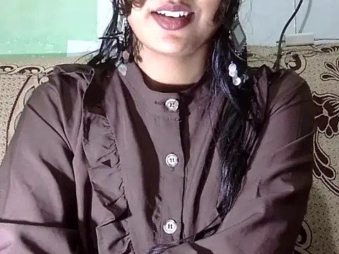 Snapshot of sexy-irm chatting on 11.11.25 sexy-irm online show from 11.11.25