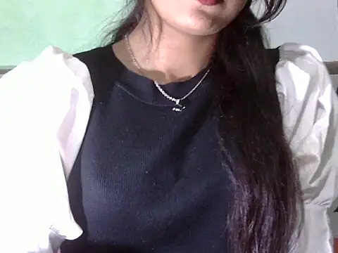 Snapshot of sexy-irm chatting on 11.17.25 sexy-irm online show from 11.17.25