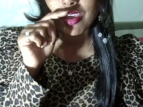 Snapshot of sexy-irm chatting on 12.16.25 sexy-irm online show from 12.16.25