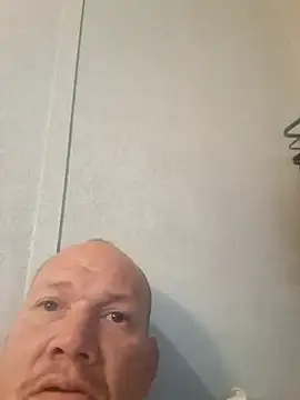 Snapshot of 1smallcock4u chatting on 07.18.26 1smallcock4u online show from 07.18.26