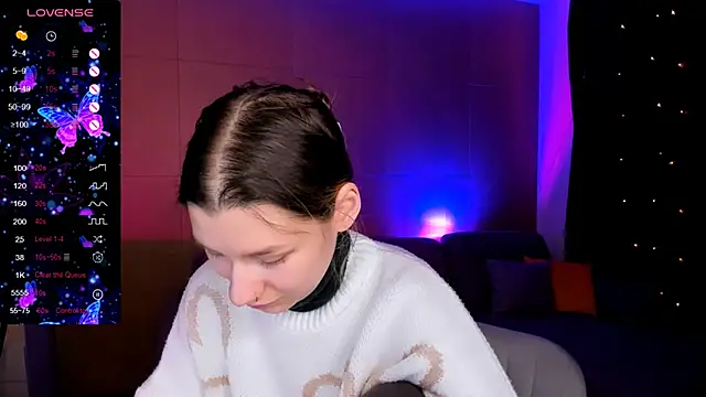 LinaBlossom  online show from 02.25.26