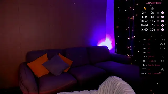 Snapshot of LinaBlossom_ chatting on 03.27.26 LinaBlossom online show from 03.27.26