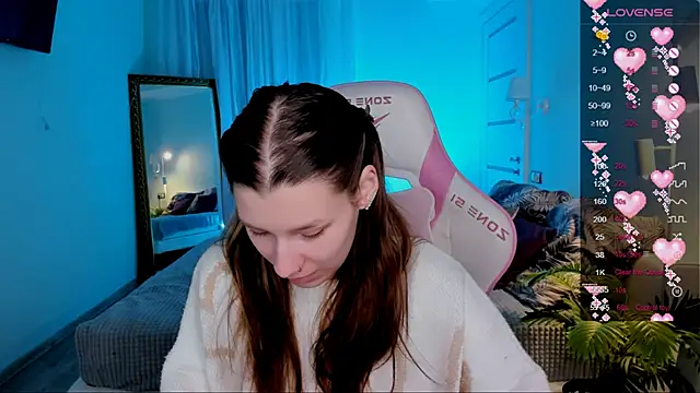 LinaBlossom  online show from 05.17.26