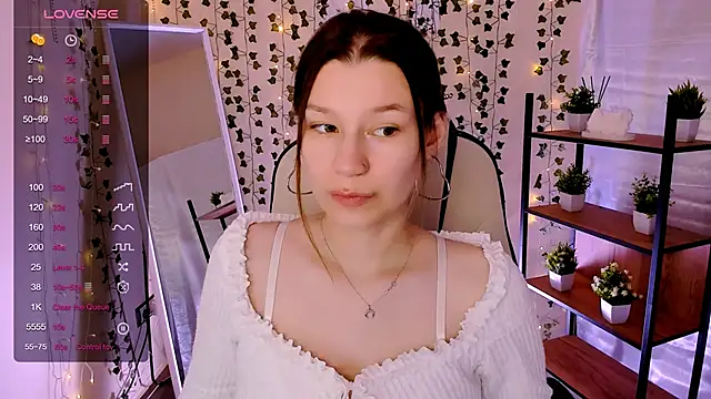 LinaBlossom  online show from 05.19.26