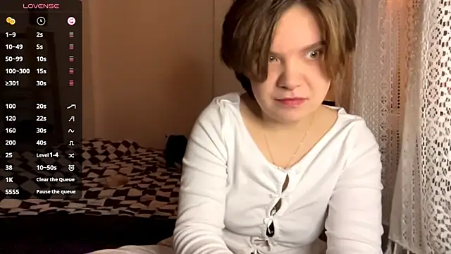 Snapshot of SabrinaFolts chatting on 10.24.25 SabrinaFolts online show from 10.24.25