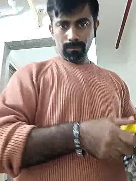 Snapshot of Shergillvicky69 chatting on 10.14.25 Shergillvicky69 online show from 10.14.25