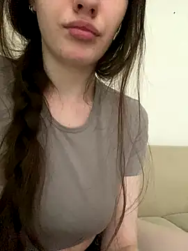 Snapshot of shrie_beverly69 chatting on 10.08.25 shrie beverly69 online show from 10.08.25