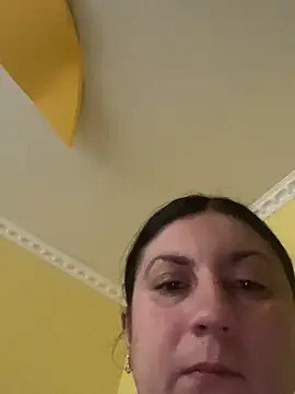 Snapshot of oksana1990 chatting on 11.11.25 oksana1990 online show from 11.11.25