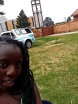 Snapshot of BlackPearl_19 chatting on 10.27.25 BlackPearl 19 online show from 10.27.25