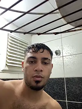 Snapshot of astoperaa chatting on 11.29.25 astoperaa online show from 11.29.25