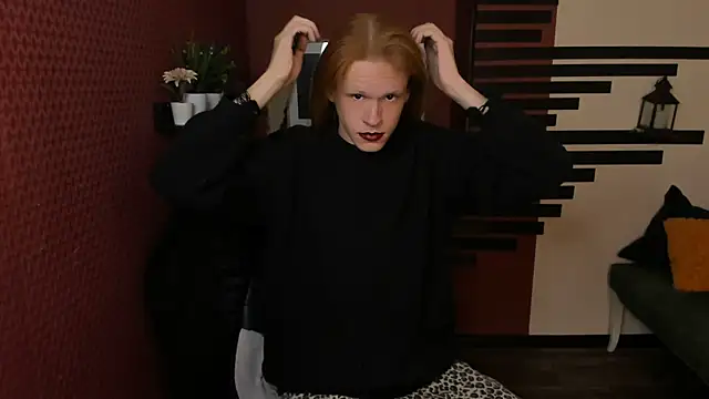 Snapshot of ChloeValentinee chatting on 11.06.25 ChloeValentinee online show from 11.06.25