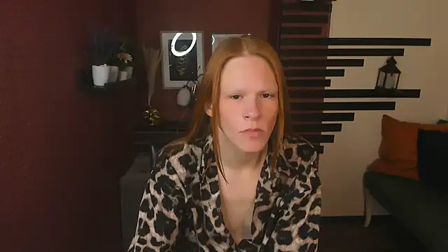 Snapshot of ChloeValentinee chatting on 11.21.25 ChloeValentinee online show from 11.21.25