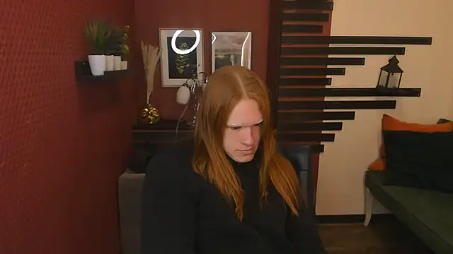 Snapshot of ChloeValentinee chatting on 11.24.25 ChloeValentinee online show from 11.24.25