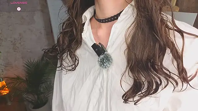 ReneeLippeatt online show from 11.29.25