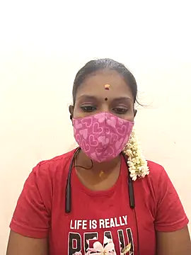 Snapshot of Tamil_Yalini12 chatting on 10.11.25 Tamil Yalini12 online show from 10.11.25