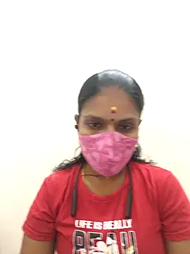 Snapshot of Tamil_Yalini12 chatting on 10.15.25 Tamil Yalini12 online show from 10.15.25