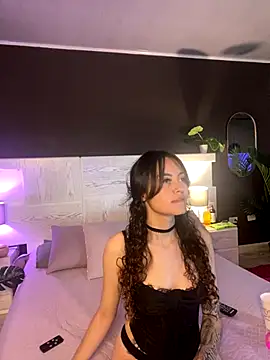 Camila Nyx online show from 11.06.25