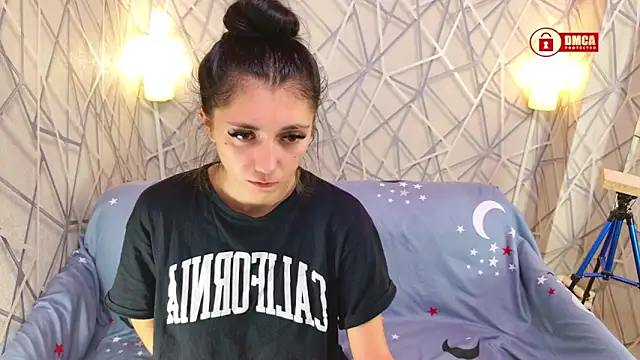 Charming LIA online show from 11.06.25