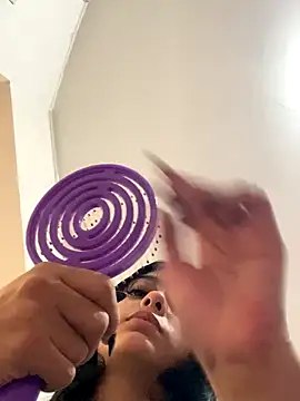 xoxo milk online show from 11.23.25