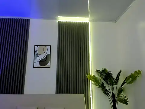 emiilyy cute online show from 10.07.25