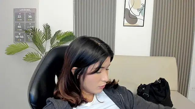 emiilyy cute online show from 10.14.25