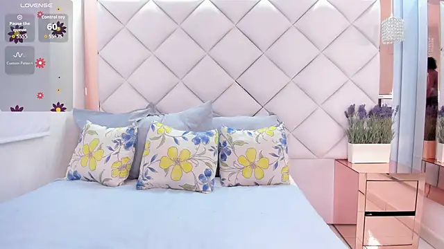 carlafontaine online show from 10.22.25