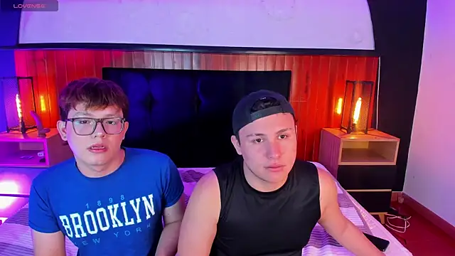 Boy2Boy Aheat online show from 09.26.25