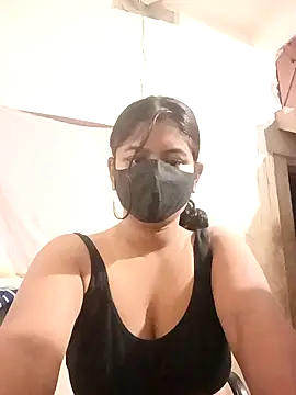 Snapshot of Shazfairy chatting on 10.09.25 Shazfairy online show from 10.09.25