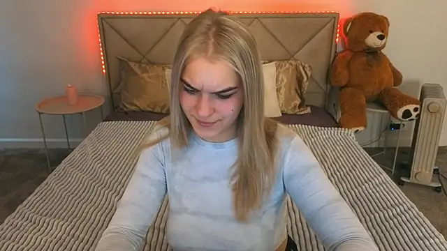 AlinaLiii online show from 03.31.26