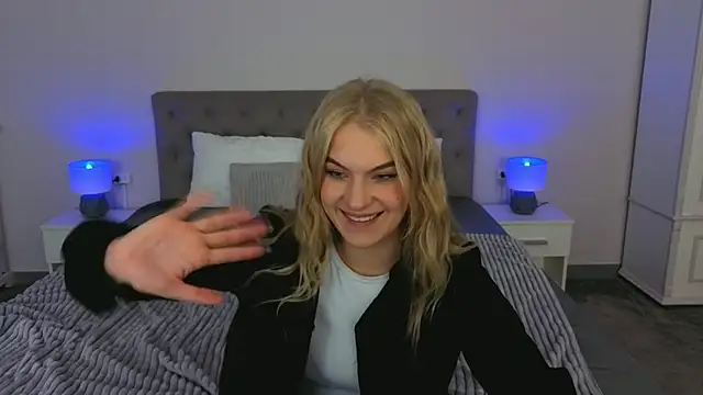 AlinaLiii online show from 04.25.26