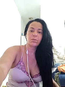 Snapshot of lucineia7 chatting on 11.18.25 lucineia7 online show from 11.18.25