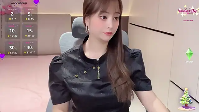 Snapshot of Koo-liy chatting on 04.29.26 Koo-liy online show from 04.29.26