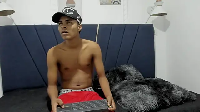 sofii perverse online show from 10.03.25