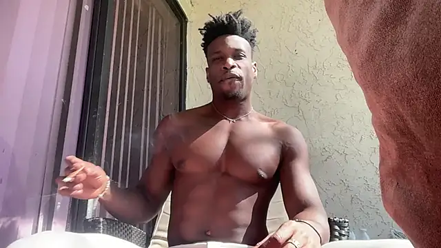 Snapshot of MrDaddyBlackNi9e chatting on 10.30.25 MrDaddyBlackNi9e online show from 10.30.25