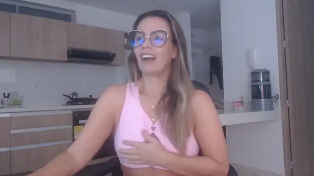 LovePaula online show from 02.23.26