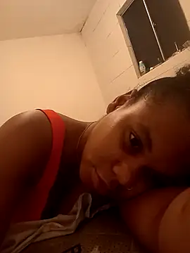 PrettahSantos online show from 12.17.25