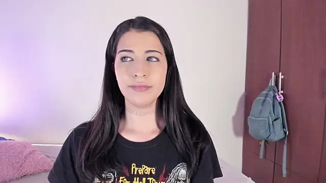 Snapshot of ScarlettRosetti chatting on 10.11.25 ScarlettRosetti online show from 10.11.25