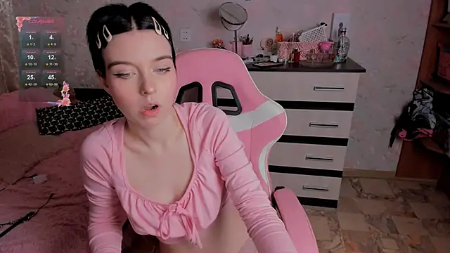 margopink online show from 11.30.25