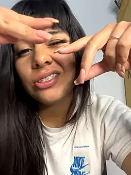 Snapshot of Bulma04 chatting on 10.15.25 Bulma04 online show from 10.15.25