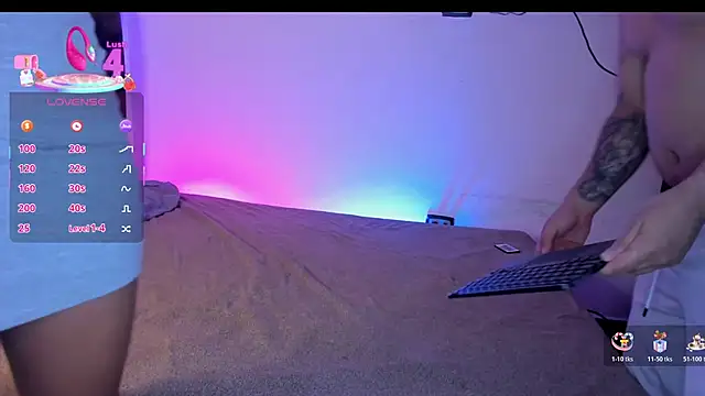 BoomChikaWow online show from 11.22.25