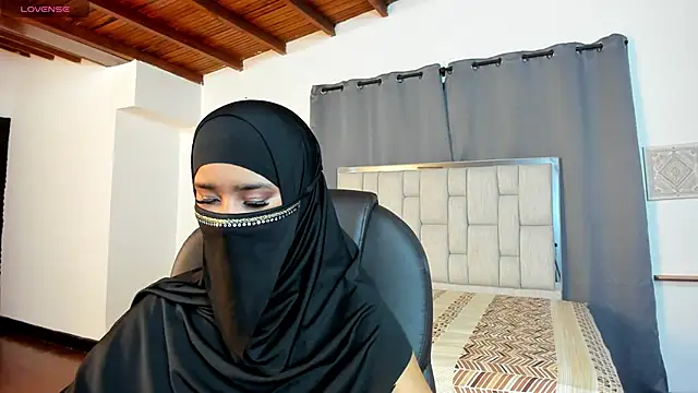 kalila latif online show from 11.06.25