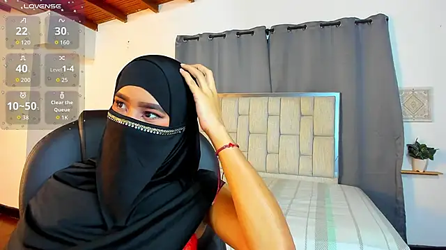 kalila latif online show from 11.23.25