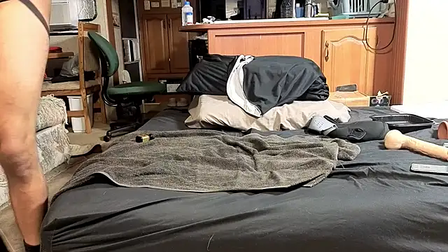 Clouds 4play online show from 11.26.25