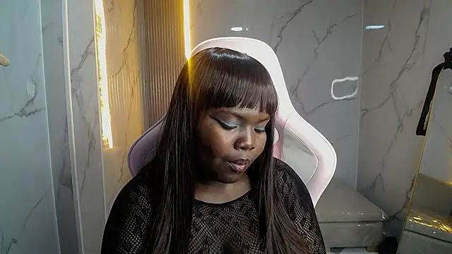 Soffia b online show from 11.07.25