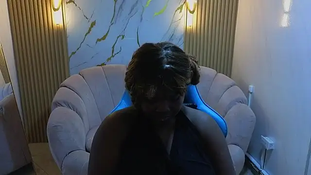 Soffia b online show from 11.29.25